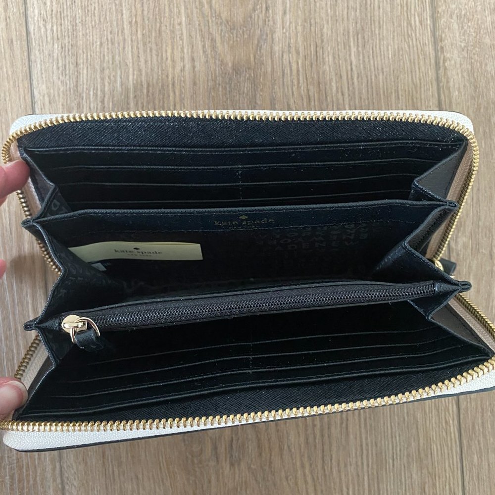 Kate Spade Wallet — Kate Spade Laurel Way Two-Toned Large Wallet - Picture 4 of 5